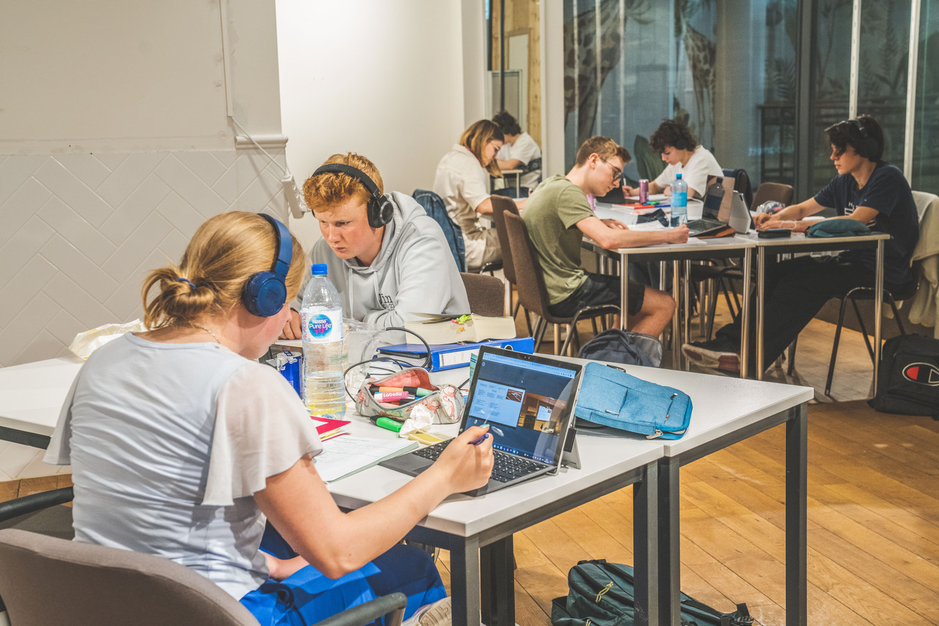 Hard Blok Café Opnieuw Place To Be Voor Blokkende Studenten Foto Hln Be