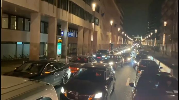 Des chauffeurs LVC bloquent les rues de Bruxelles
