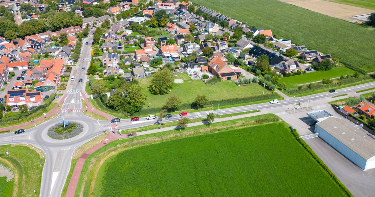 Veere erkent foute keuze bij verkeer naar kust: ‘Te weinig aandacht voor leefbaarheid in de dorpen’