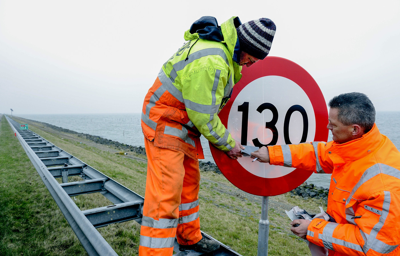 terug-naar-130-km-uur-wat-kost-het-de-automobilist-en-de-schatkist-en