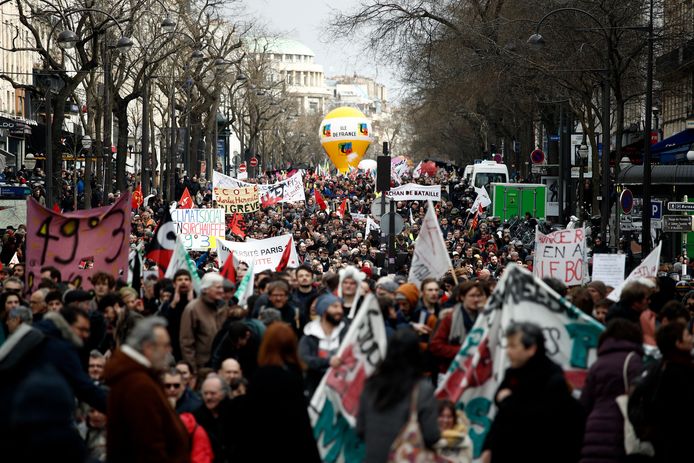 Een demonstratie in Parijs tegen de geplande pensioenshervormingen.