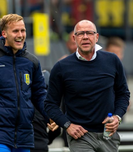 Willem II-trainer Grim hoopt nog steeds op RKC-captain Meulensteen: ‘We willen hem heel graag halen’