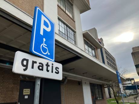 Eindhoven riskeert dat gehandicapten onterechte parkeerboetes krijgen: ‘Dit is vragen om problemen’  