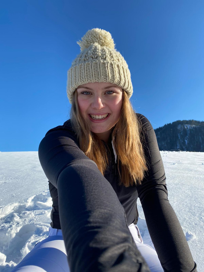 Tijdens skitrip verandert leven van studente Saar (22) dramatisch