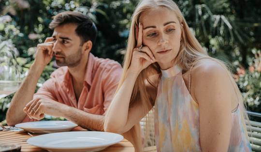 Mare (39) weet al heel lang dat ze geen match zijn: ‘Zou ik de enige zijn die het niet durft uit te maken?’