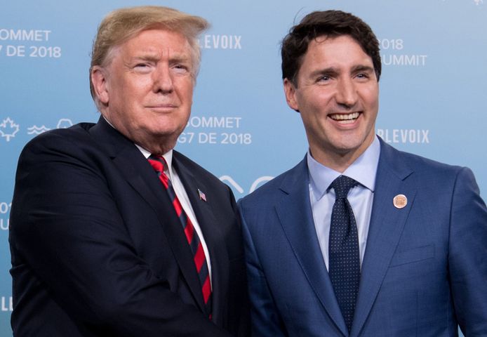 Op de foto de leiders van beide landen, Donald Trump en Justin Trudeau.