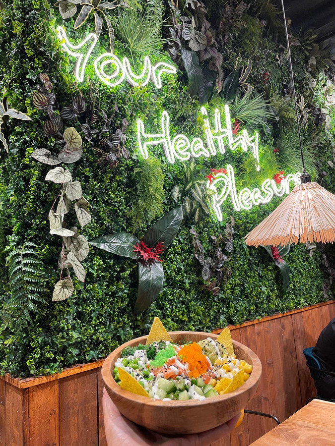Hawaïan Poké Bowl a débarqué à Rive Gauche à Charleroi