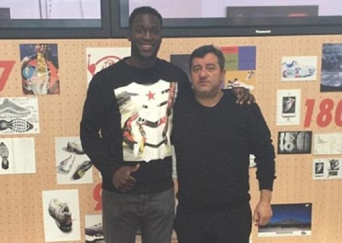 Mino Raiola met Romelu Lukaku.