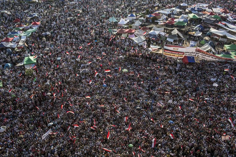 De massa op het Tahrirplein Beeld getty