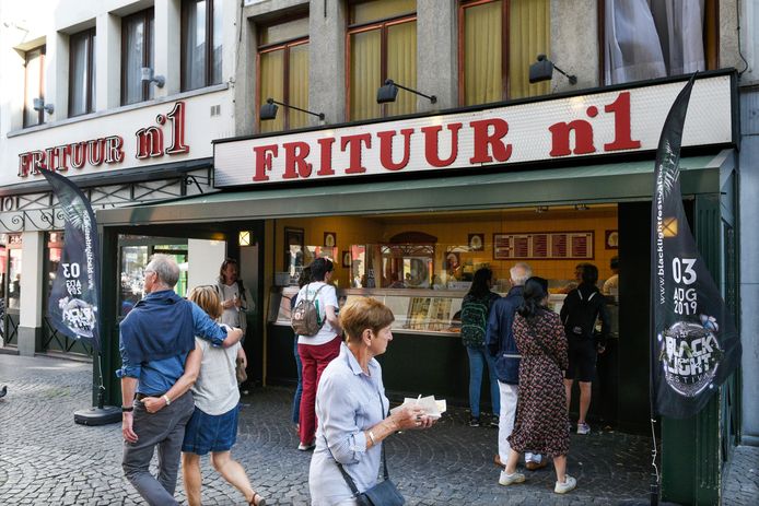 Frituur N°1 aan de Antwerpse Grote Markt.