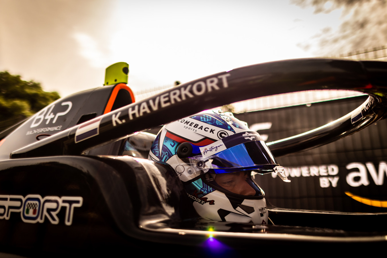 Kas Haverkort (18) zet achtervolging in op Max Verstappen ‘Hopelijk in