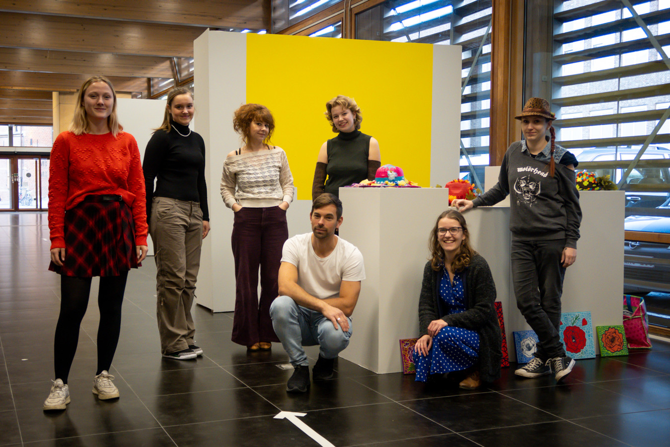 Jonge kunstenaars experimenteren met expo in Cultuurcentrum | | hln.be