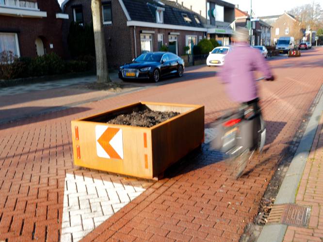Aanwonenden zijn verkeersoverlast op Dorpleinse verkeersader beu en pleiten voor maatregelen