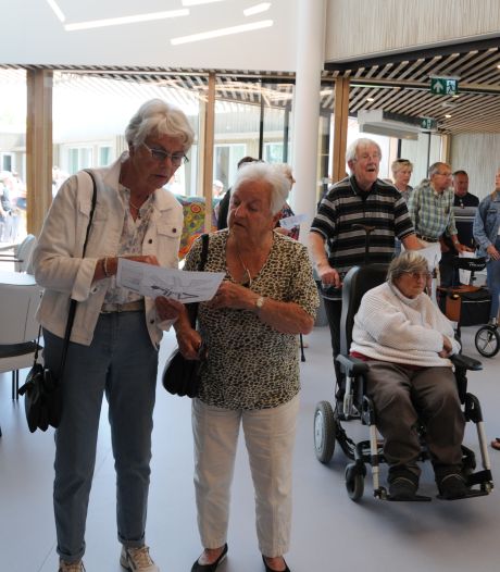 In de rij voor de ‘nieuwe Cornelia’ in Zierikzee: open dag Zierik7 trekt honderden mensen