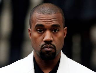 Kanye West onderging een liposuctie en raakte verslaafd aan pijnstillers, vertelt hij in live-interview