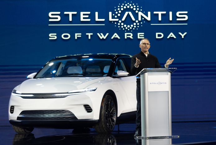 Stellantis CEO Carlos Tavares hekelt de 'idiote regels' vanuit de Europese Unie