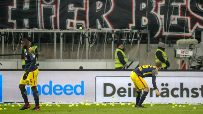 Fans Eintracht protesteren tegen duel op maandag