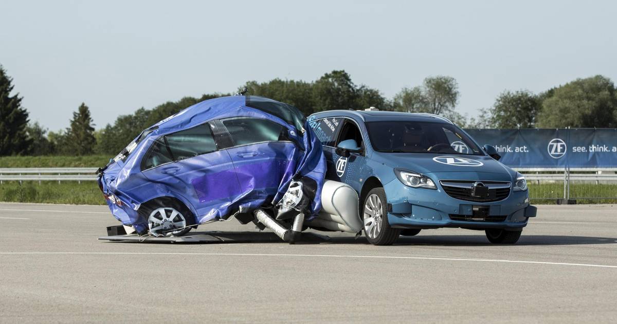 Auto's airbags de buitenkant: zo werken ze Auto AD.nl