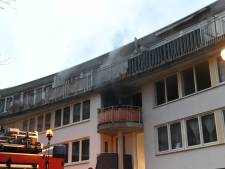 Geen blikseminslag maar vermoedelijk technische storing oorzaak van brand: zestien woningen ontruimd