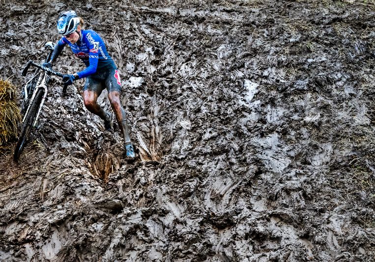 In the mud of Zaltbommel, cross-champion Pieterse’s dream of Paris is never far away