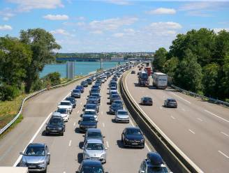 Al meer dan 5 uur aanschuiven op snelweg Parijs-Spaanse grens