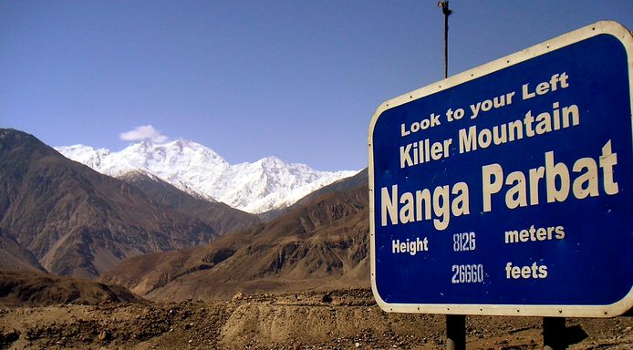 In het noorden van Pakistan liggen vijf van de wereldwijd 14 bergtoppen van boven de 8.000 meter. De Nanga Parbat is ‘s werelds negende hoogste berg.