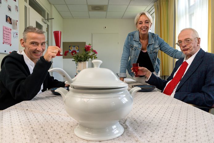 Met kistje kersen startte Joke (80) Verwenzorg voor psychiatrische ...