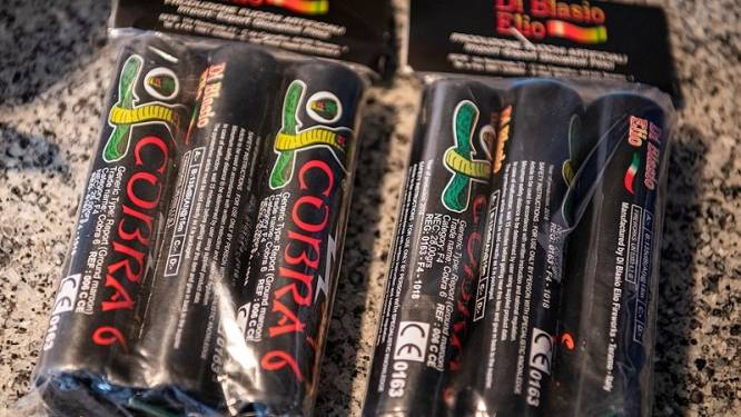 Voorwaardelijke celstraf voor 400 kilo vuurwerk in woning en bij bedrijf in Losser