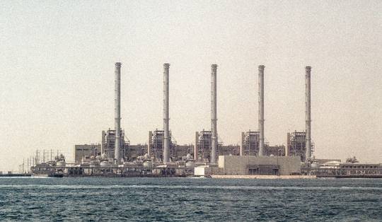 Geen olie, maar water: hoe ontziltingsinstallaties de echte achilleshiel van de Golfregio vormen