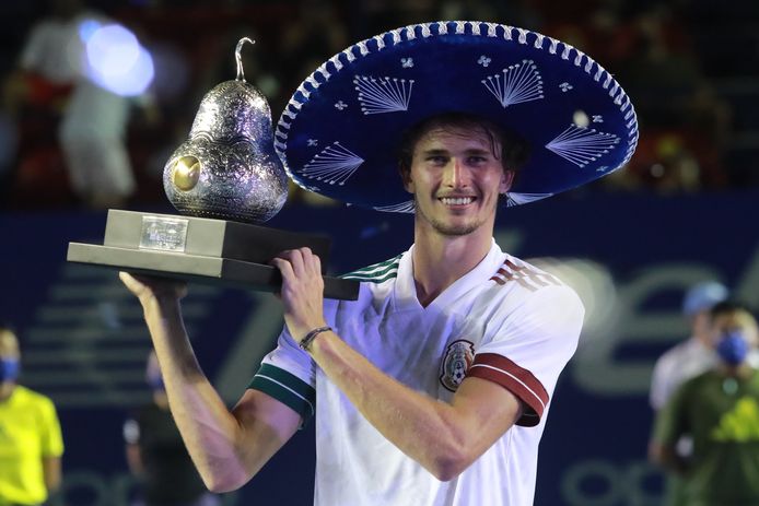 Zverev pakt 14de titel na heerlijk gevecht met Tsitsipas ...