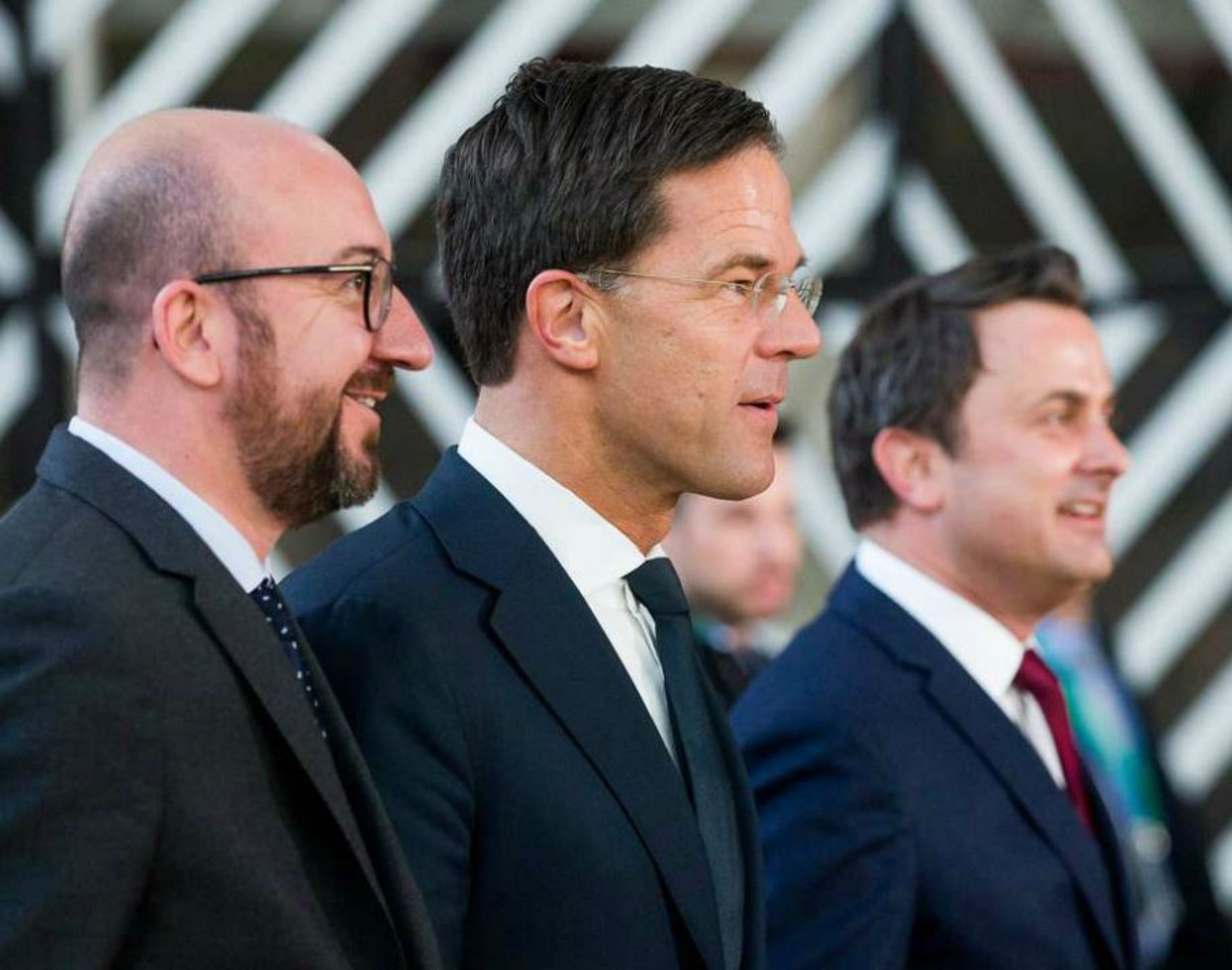 De premiers van de Benelux, Charles Michel, Mark Rutte en Xavier Bettel, bij aankomst op de EU-top. Beeld EPA