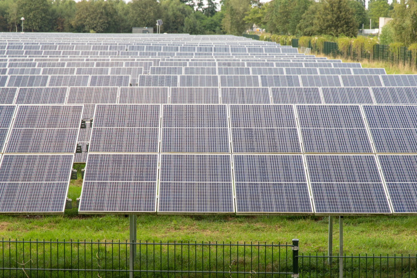 Zo Kun Je In Enschede Zonnepanelen Kopen Als Je Zelf Geen Dak Hebt Of