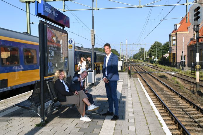 Middenperron verdwijnt van station Rijen: ‘Op cruciale momenten zijn ...