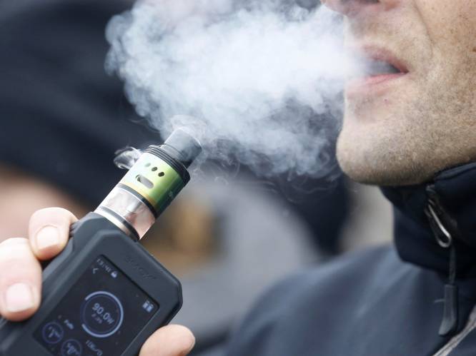 Vijfde dode in VS door longziekte: “Rook geen e-sigaret zolang onderzoek gaande is”