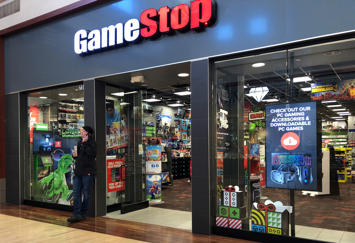 De afgelopen tijd explodeerden zelfs de koersen van zwaar verliesgevende bedrijven, zoals de koersstijging van 1.500 procent voor het aandeel GameStop. Beeld EPA