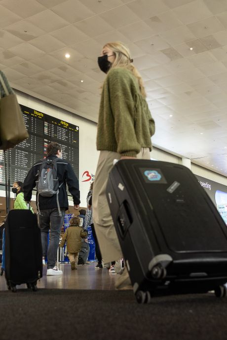 Variant Omicron: 9 pays d’Afrique australe concernés dès dimanche par les limitations de voyage