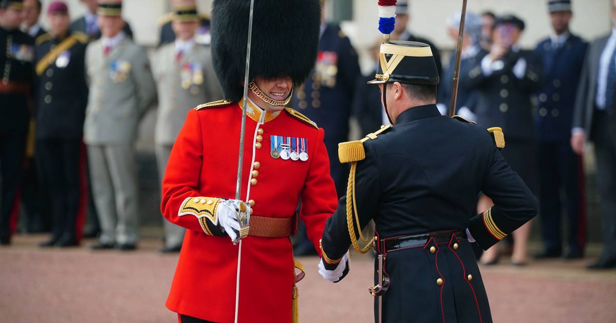 Pourquoi la France et le Royaume-Uni ont organisé une relève de la ...