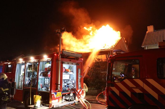 Uitslaande woningbrand in Haaksbergen
