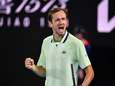 Scénario renversant: Medvedev remporte son combat face à Auger-Aliassime et rejoint le dernier carré à Melbourne