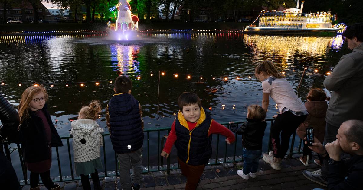 Eindhovense Lichtjesroute blijft een populaire traditie Eindhoven ed.nl