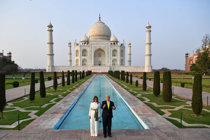 President Trump en zijn vrouw, Melania, bij de Taj Mahal in India.