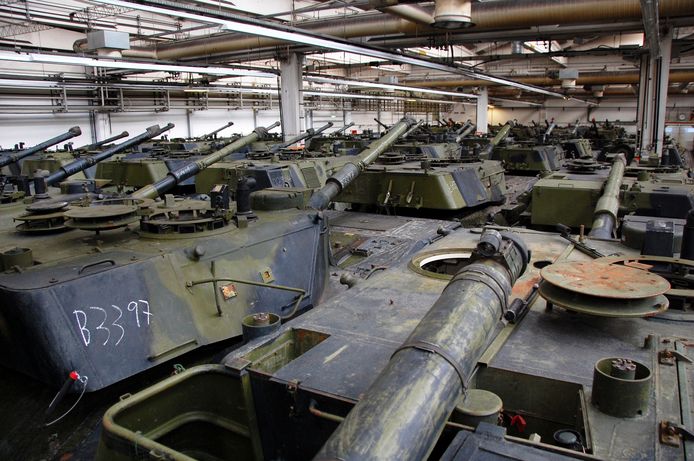 Leopard-tanks uit Deense voorraden.