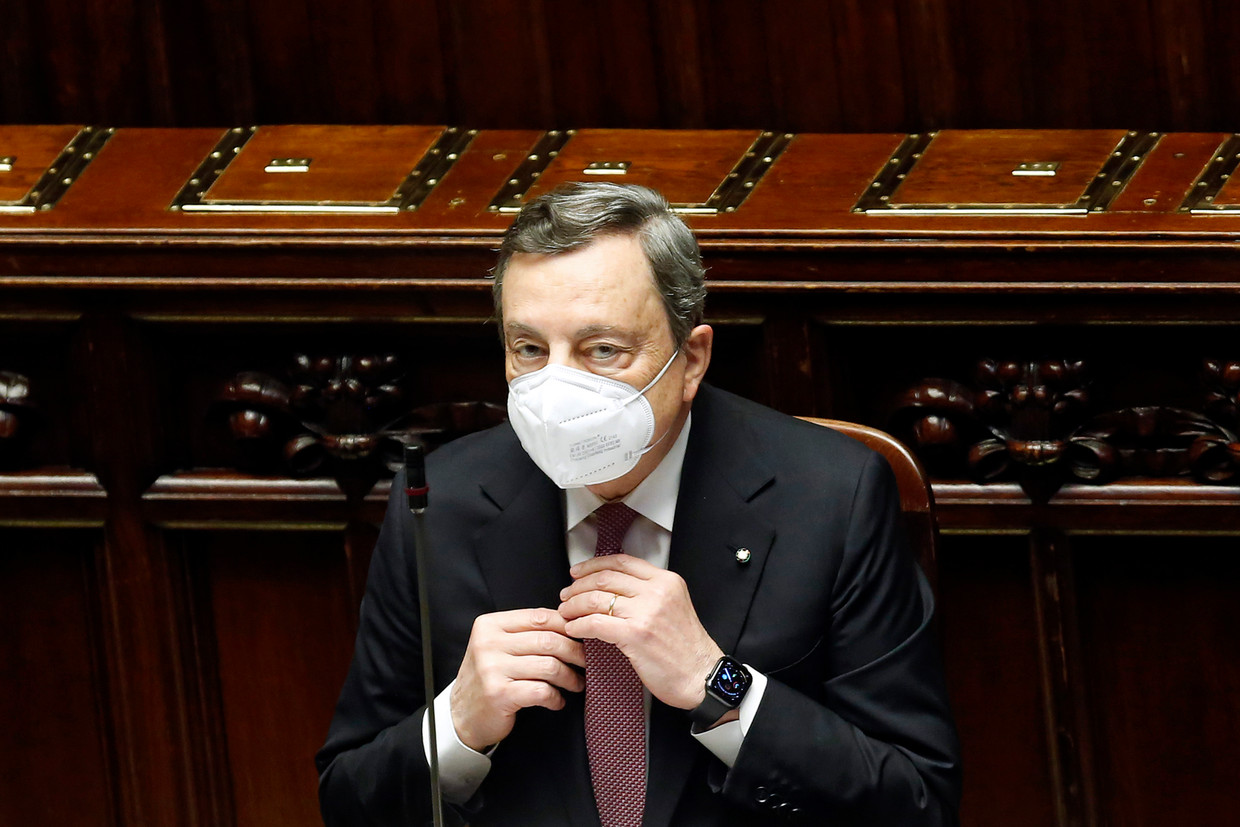 Come il tecnocrate “Super Mario” trascina le scope Italia