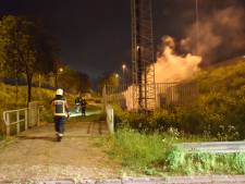 Extra bewaking bij zendmasten, zorgen over brandstichters