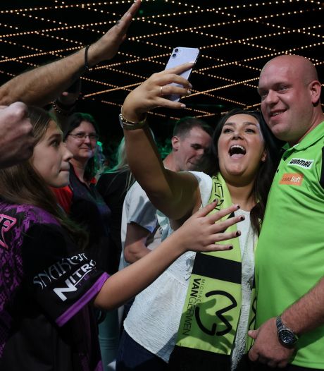 Kan Van Gerwen in Berlijn eindelijk weer een vinkje zetten? ‘Clayton en Cullen zijn frisser’