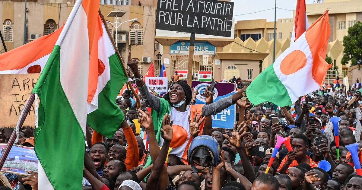 Thousands of demonstrators express their support for the military rulers after the Niger coup |  News