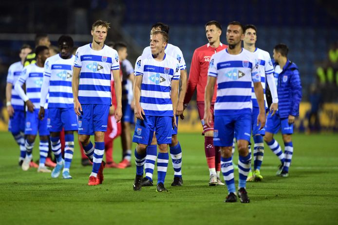 PEC Zwolle druipt af na weer een nederlaag.