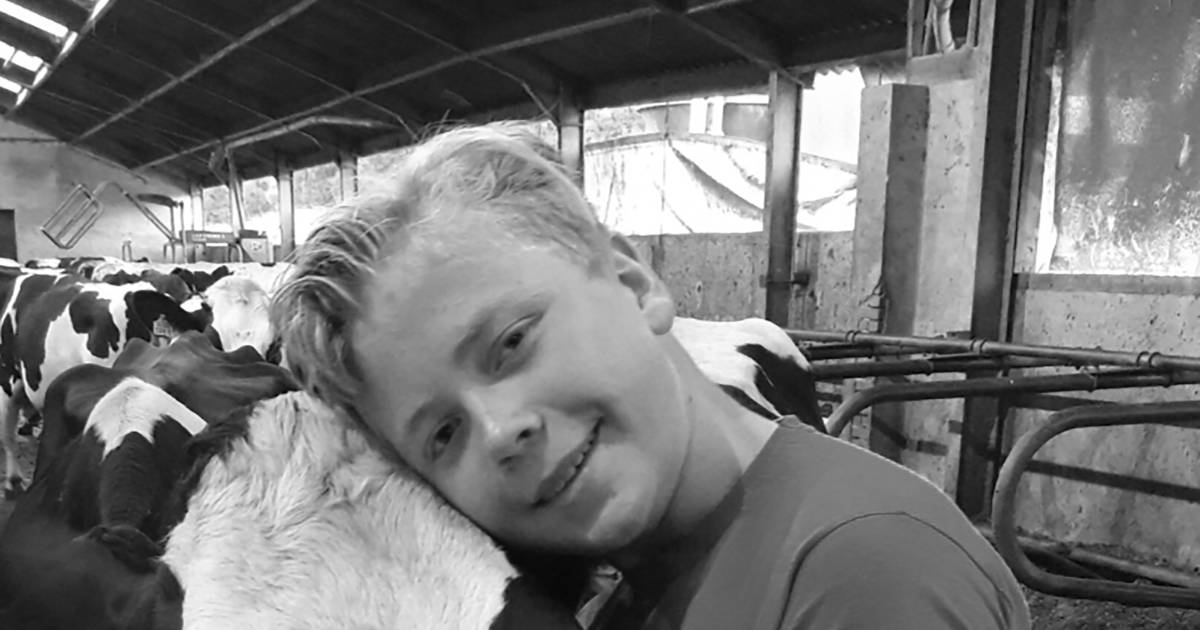 Na afspraakje gaat het helemaal mis voor boerenzoon Bart ...