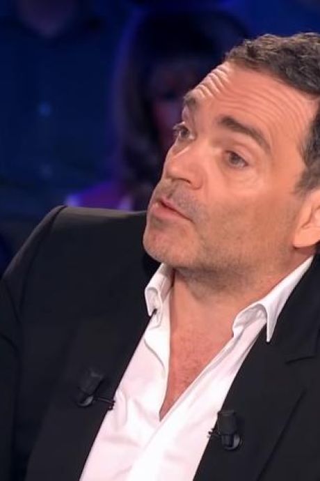 Aymeric Caron traite Yann Moix de "guignol"