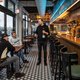 Eet tarbot van de grill of drink een ‘wild’ biertje bij de nieuwe gastropub Pelusa in Noord